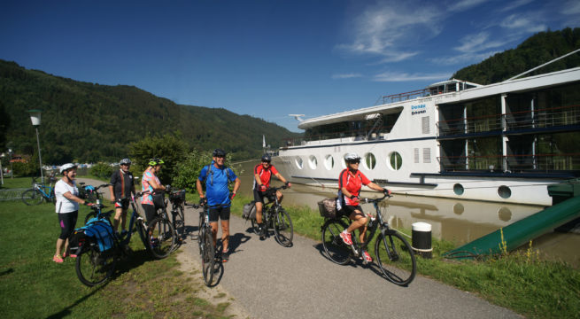 guided cycling tours europe